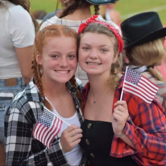 Meet your Posher, Meredith - Picture 5 of 15